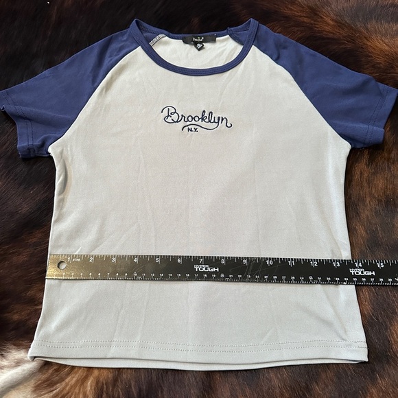 Papaya Navy and Gray Cropped Top Size Medium , Summer Tanks, Brooklyn Tank - Picture 4 of 6